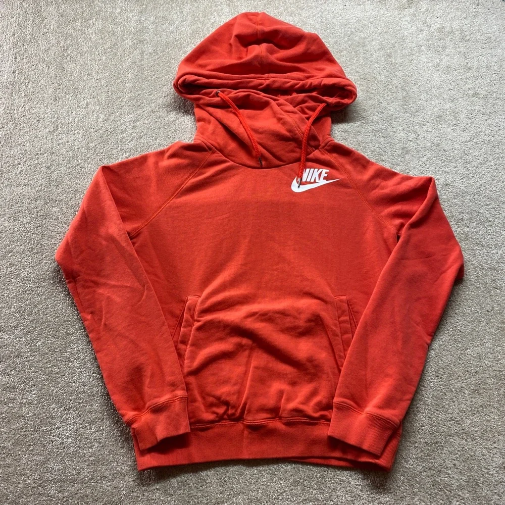 Nike Sweatshirt Youth Boys Small Orange Hoodie Outdoor Activewear